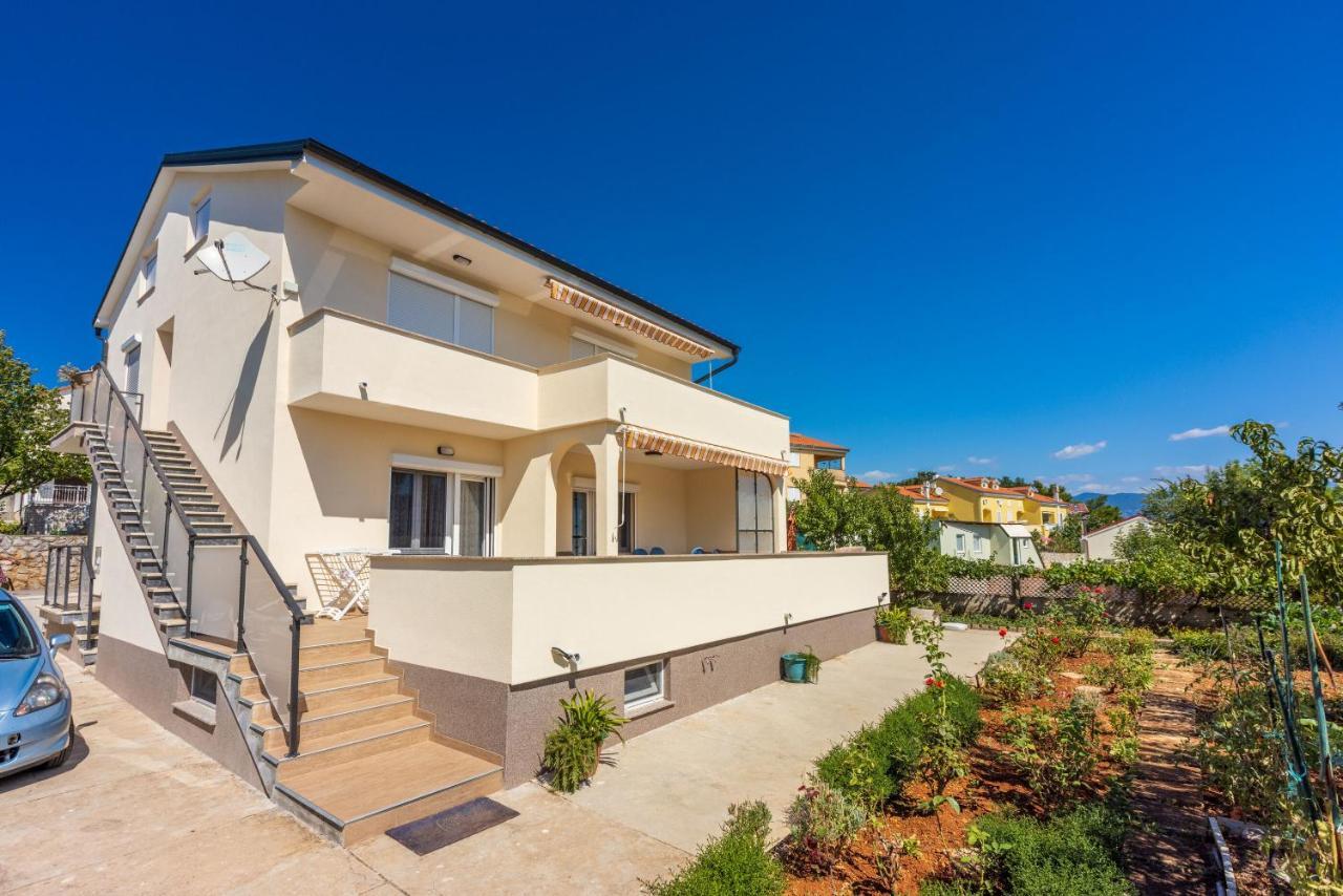 Apartments Star By The Sea Čižići Eksteriør bilde