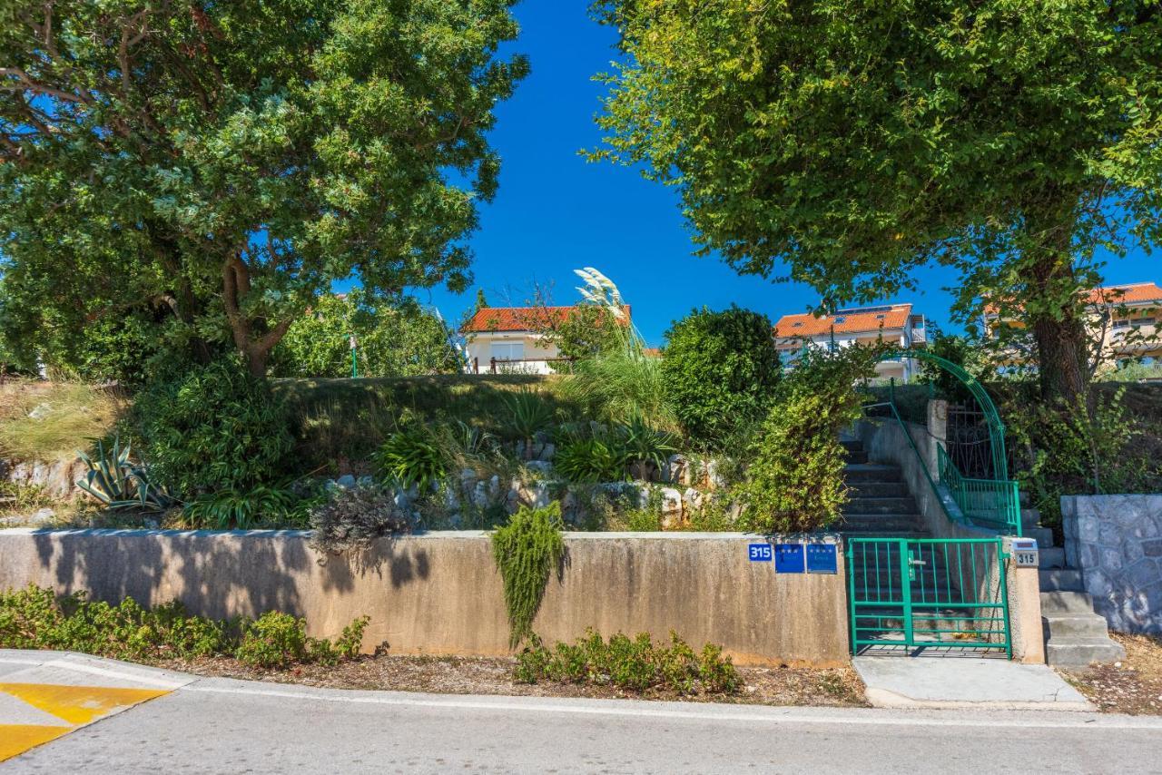 Apartments Star By The Sea Čižići Eksteriør bilde