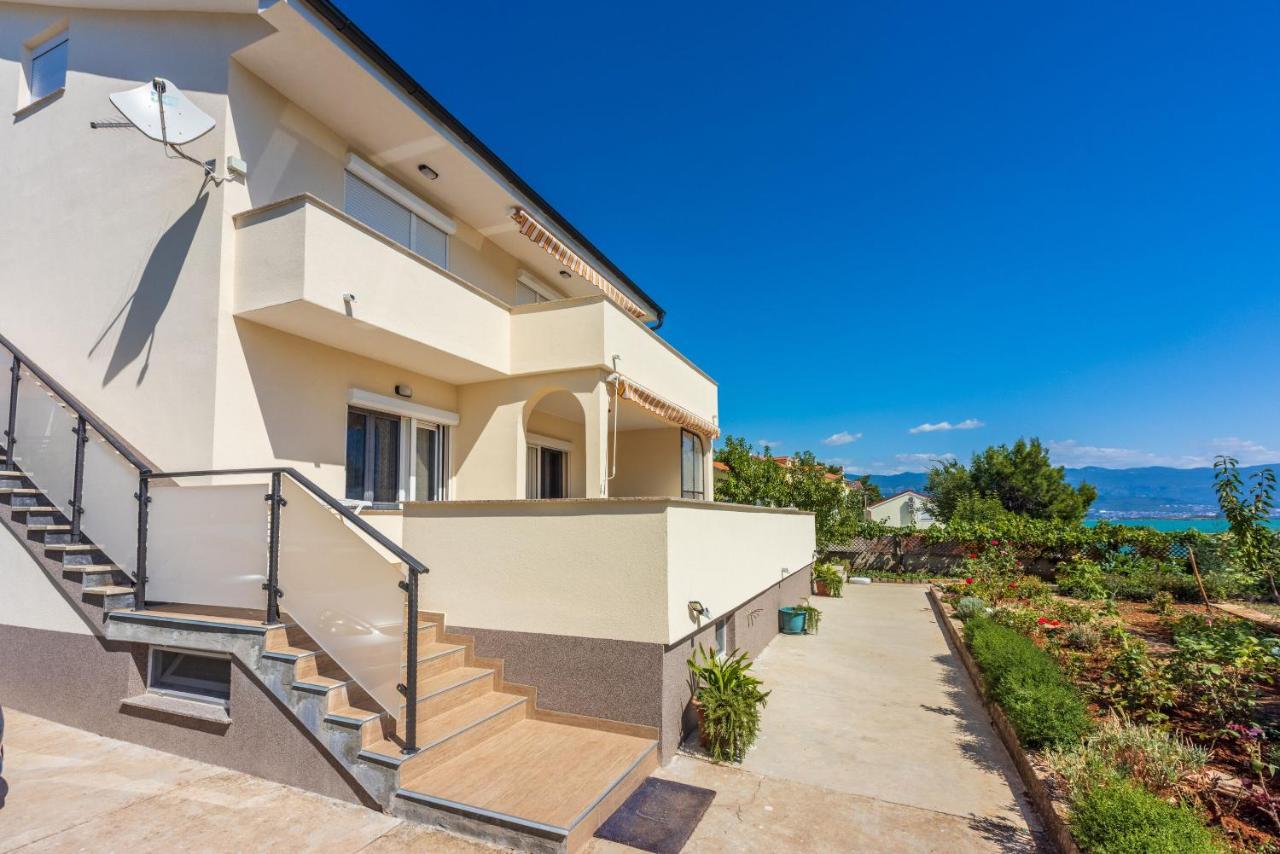 Apartments Star By The Sea Čižići Eksteriør bilde